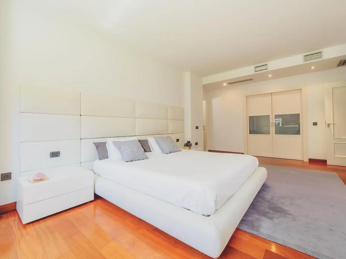 Cubo'S Gibralfaro House Center Villa Malaga